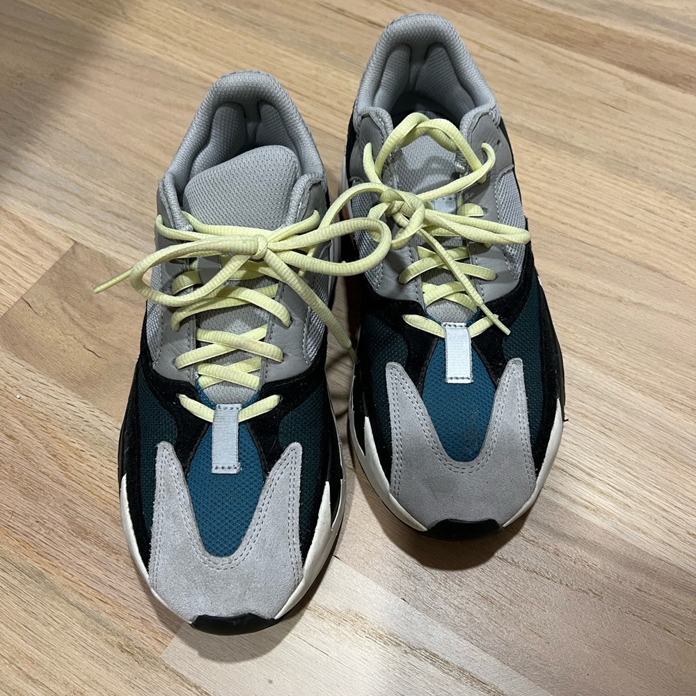Adidas Yeezy Boost 700 Wave Runner